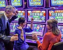 marettoto login mobile app showing live-dealer blackjack table on an Android phone screen